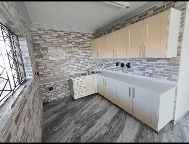 2 BEDROOM PROPERTY TO RENT IN LAUDIUM